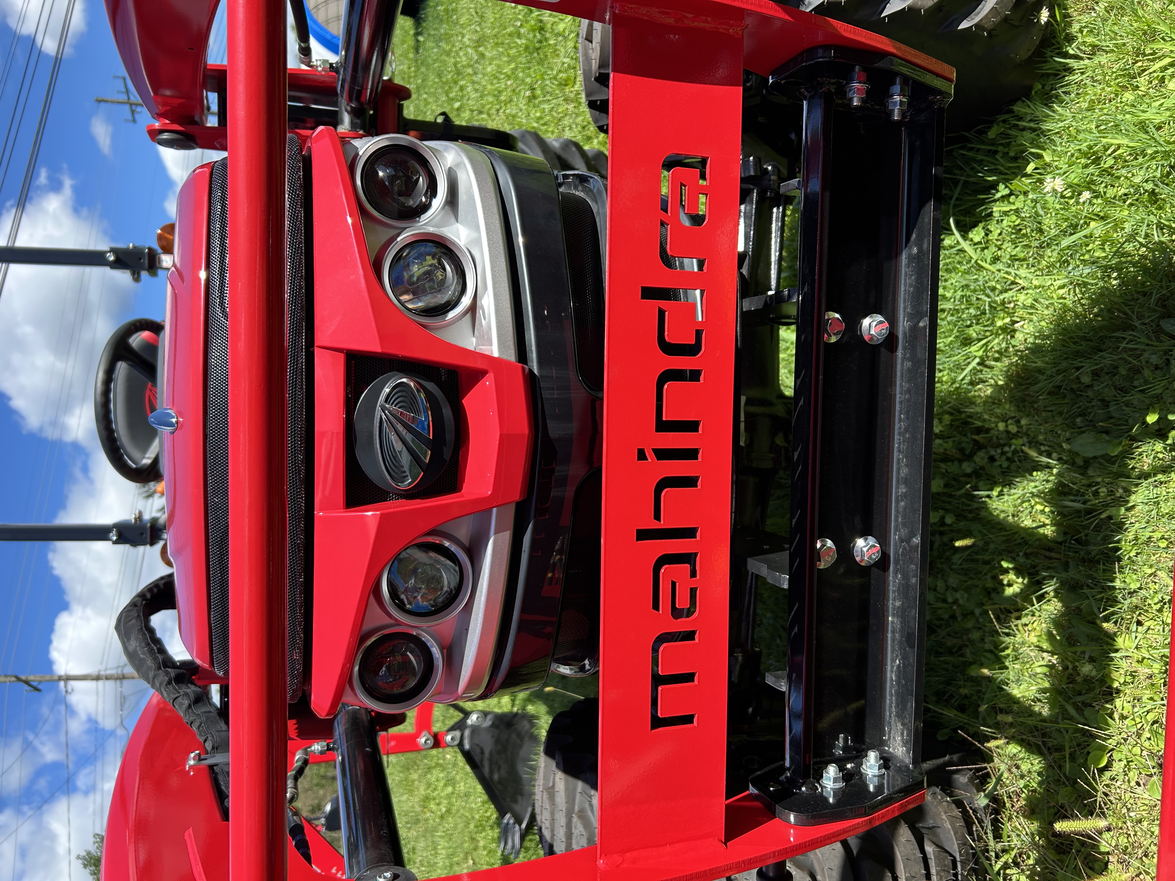 2027 Mahindra 1626 HST Tractor