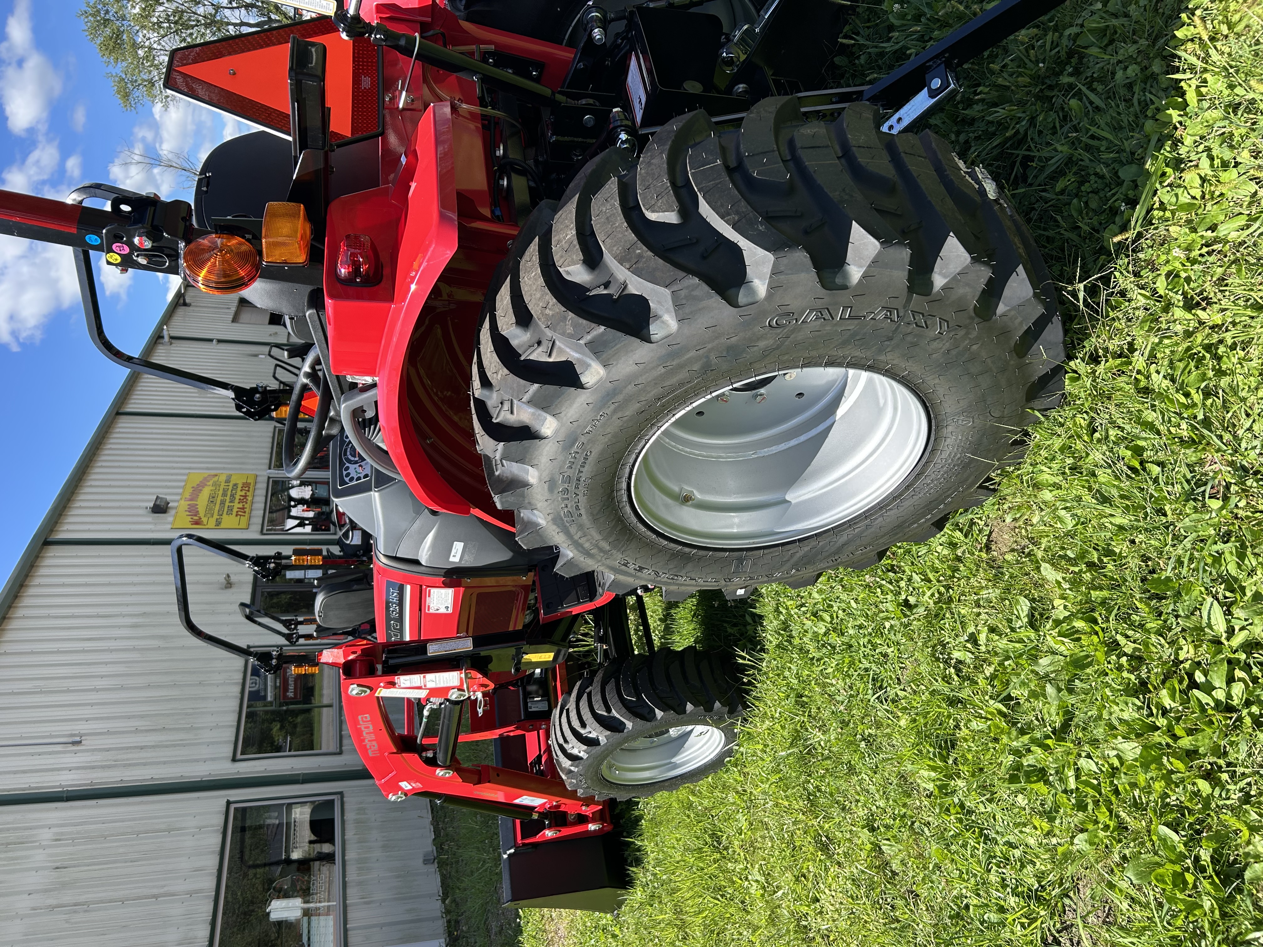 2027 Mahindra 1626 HST Tractor