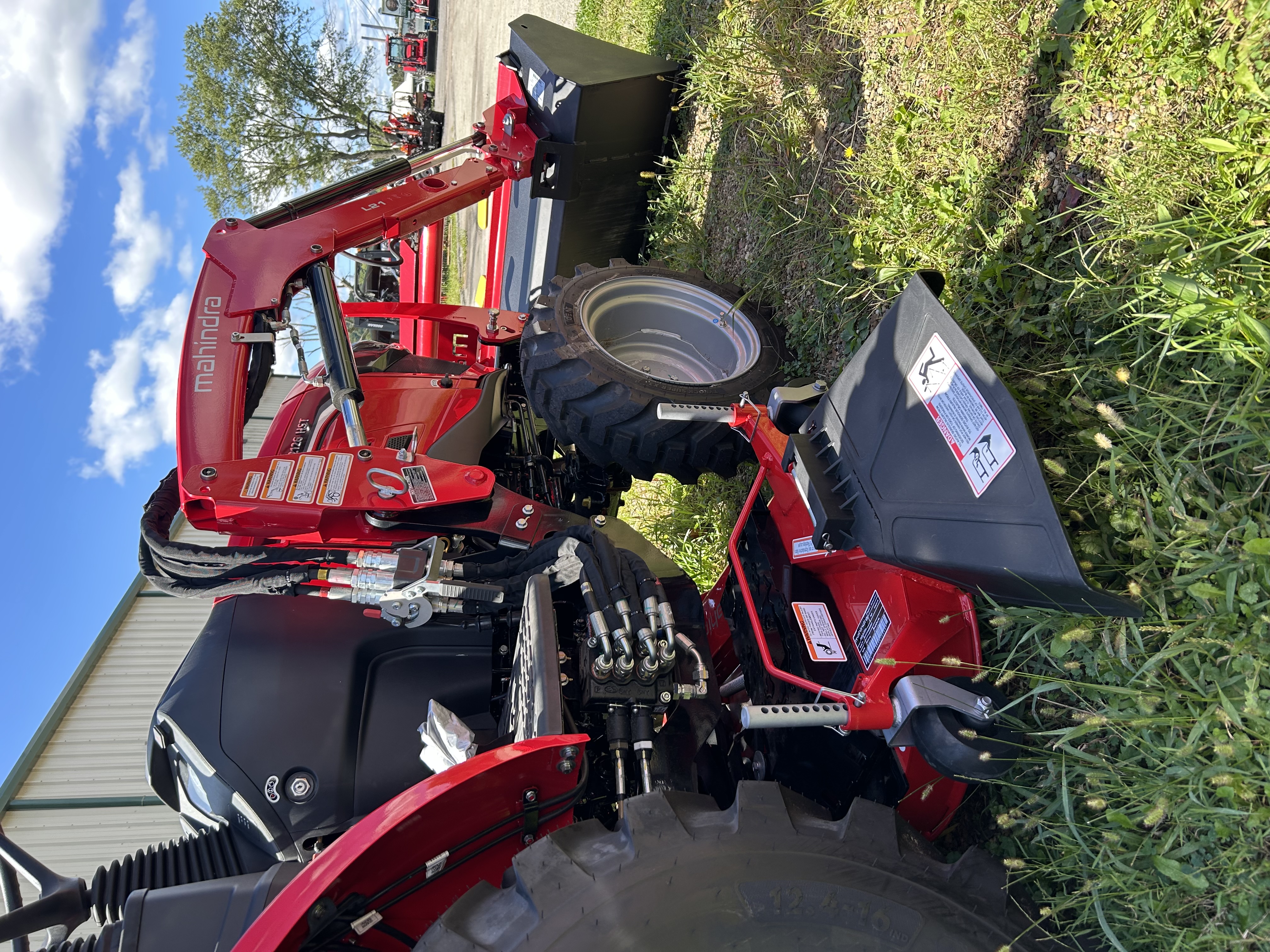 2026 Mahindra 2126 HST Tractor