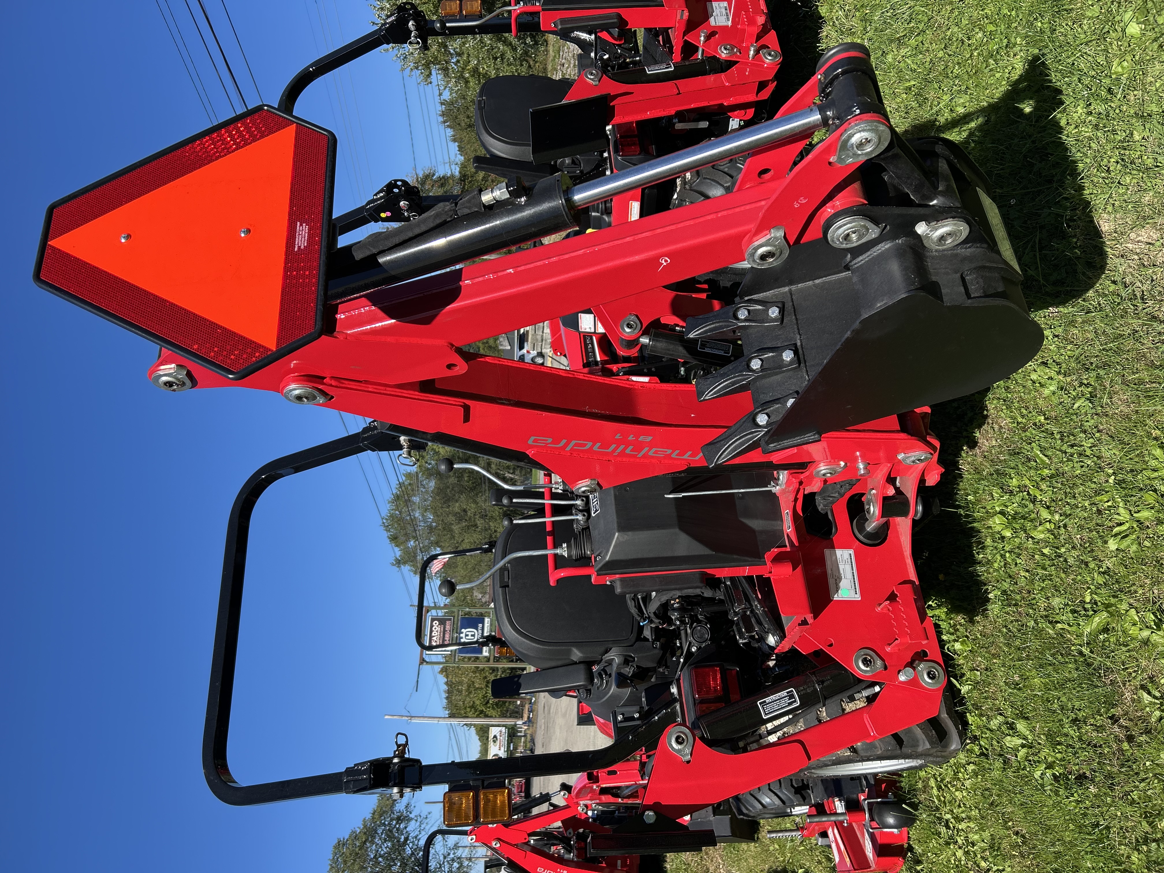 2027 Mahindra 1123 HST Tractor