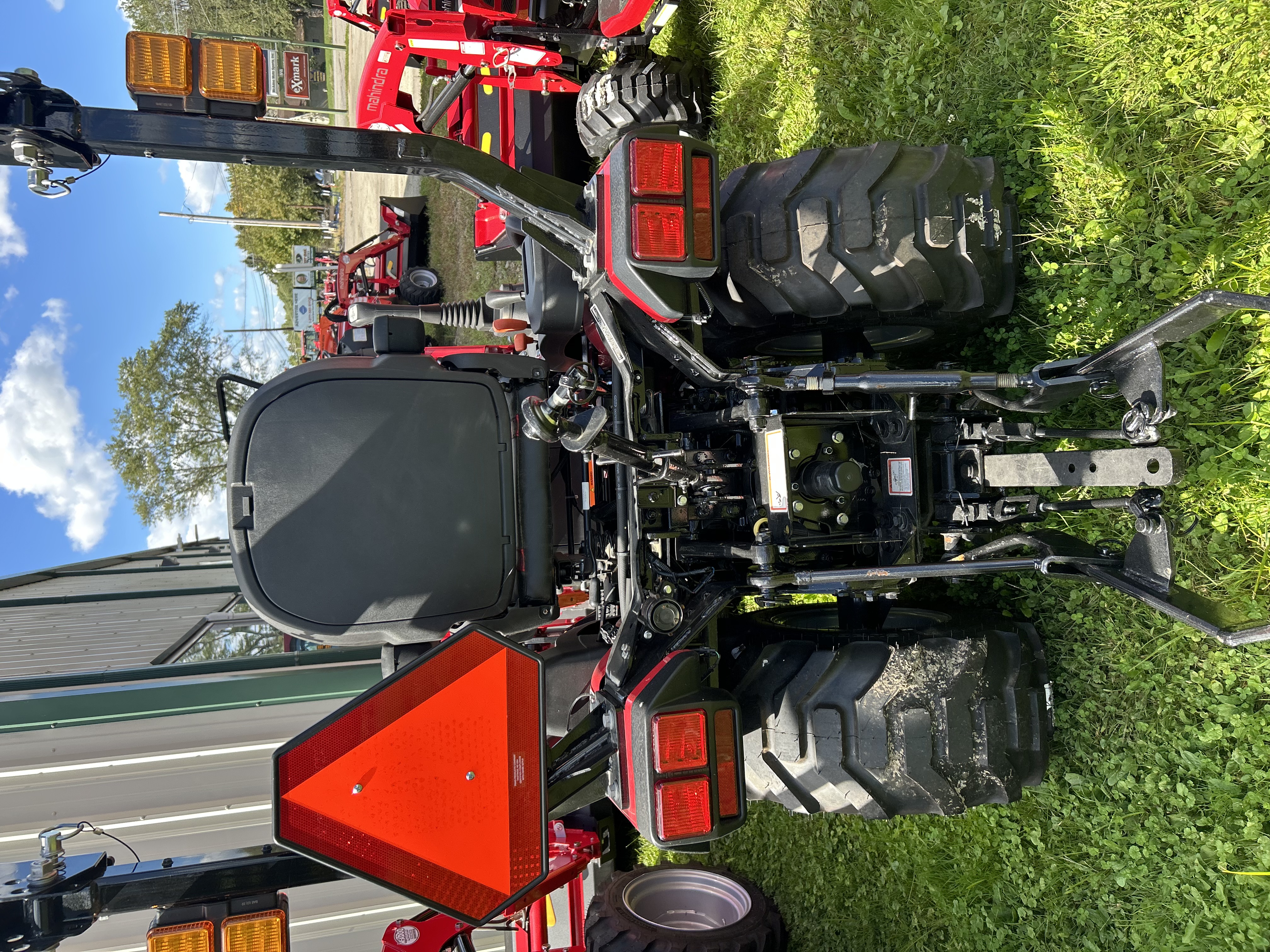 2027 Mahindra 1123 HST Tractor