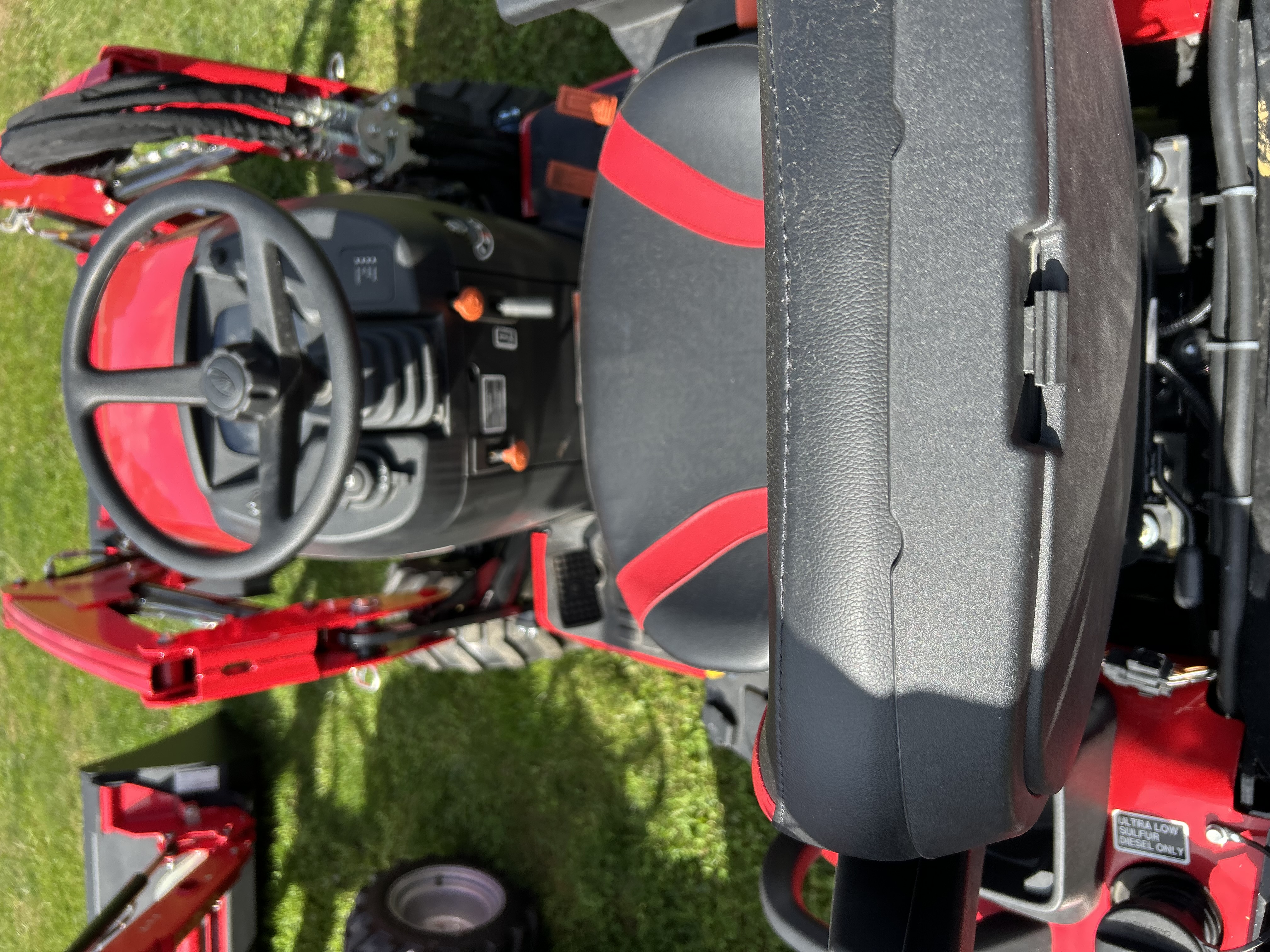 2027 Mahindra 1123 HST Tractor